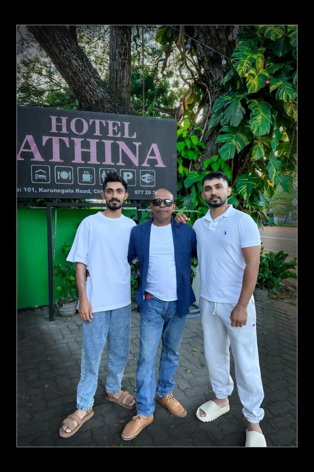 Hotel Athina & Restaurant Chilaw Exterior photo